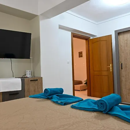 Aphrodite 's Cozy House